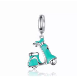 Sallantılı Barbie'nin Scooterı Charm
