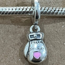 Boks Eldiveni Sallantılı Charm