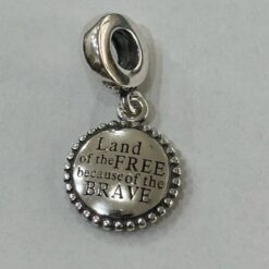 Cesur Sallantılı Charm