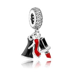 Fubena  Ruj Ayakkabı ve Siyah Elbise Sallantılı Charm